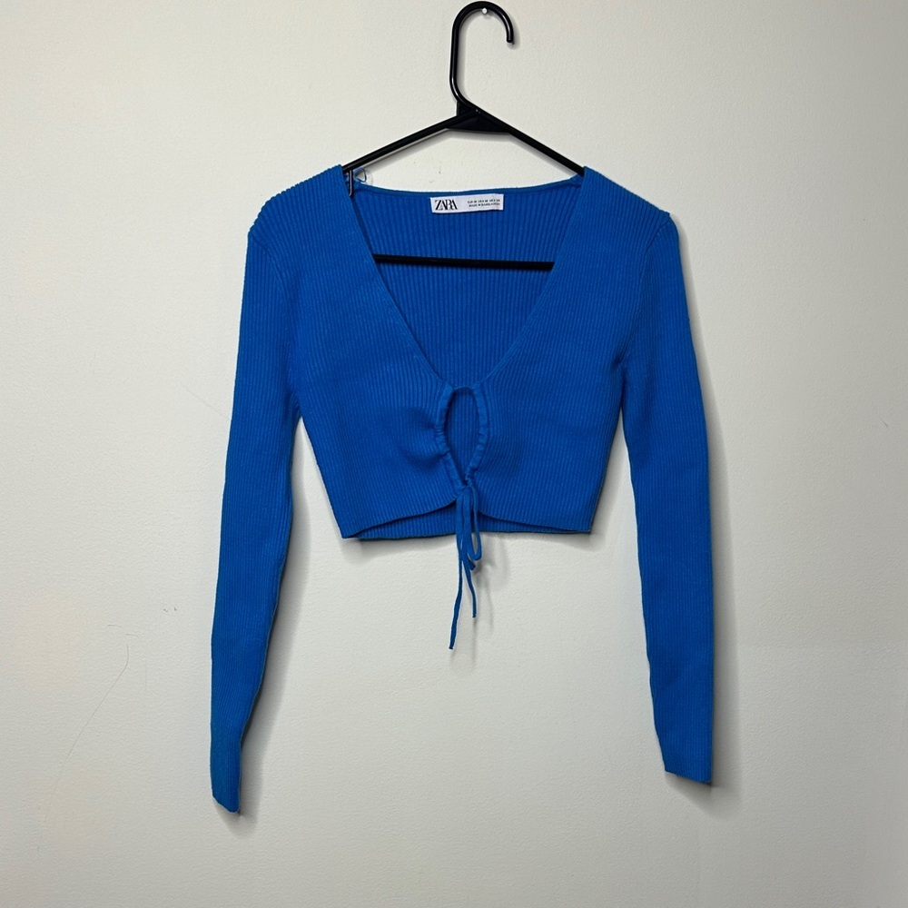 Zara Women's Blue Crop Sweater